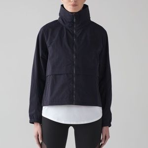 Lululemon Effortless Jacket Sz 4 Black